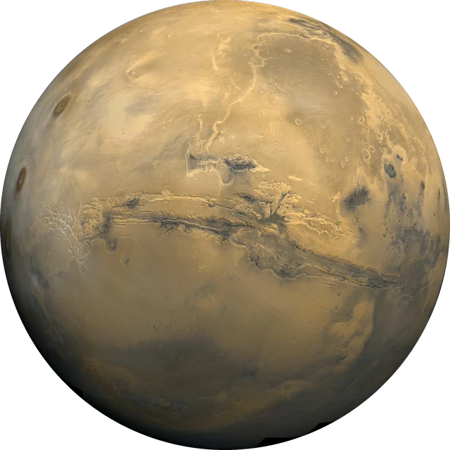 Marte em tom alaranjado, com o cânion Valles Marineris cruzando o disco na horizontal