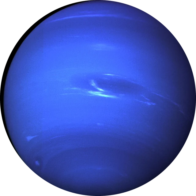 Netuno em azul profundo, com faixas de nuvens claras e tempestades visíveis